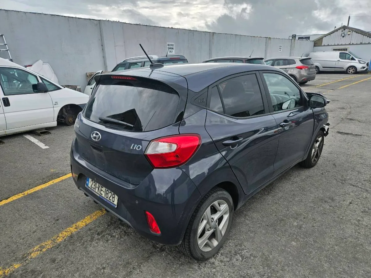 2023 hyundai i10 damaged repairable - Image 4