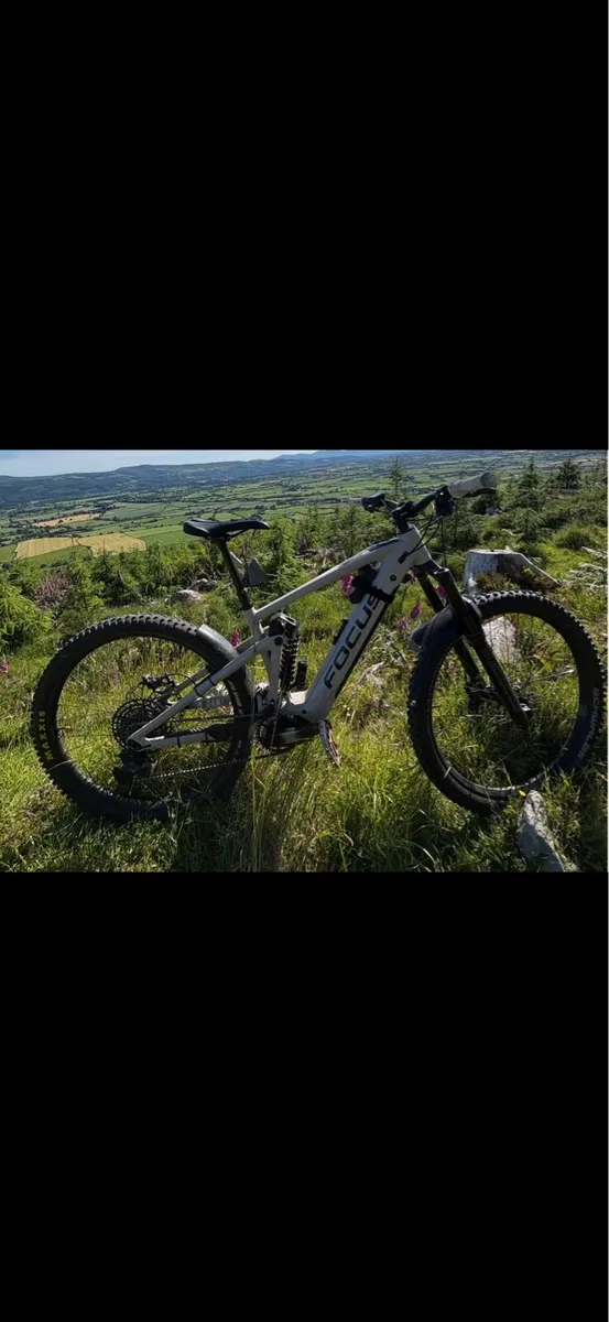 Focus Sam2 — 170mm Enduro E-bike / Upgraded - Image 3