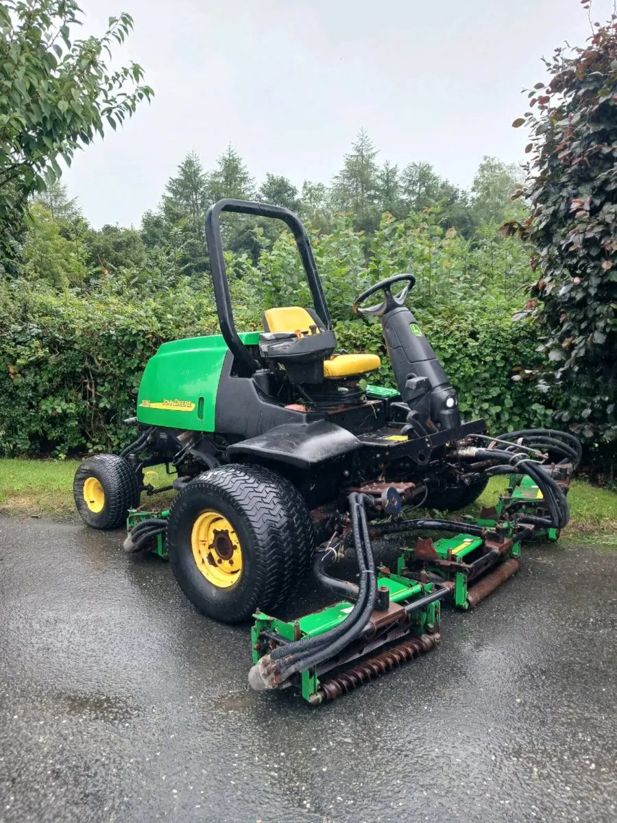 John deere wide area mower - Image 1