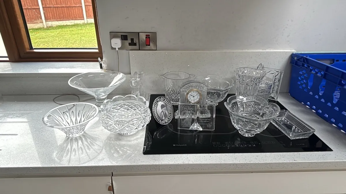 Waterford, Galway and Killarney Crystal - Image 2