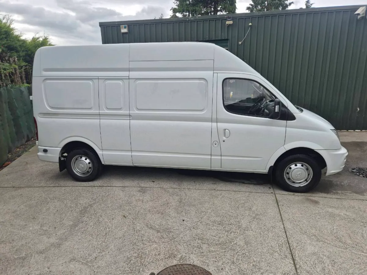 2019 LDV Maxus 400 Series  Tax & Test - Image 4