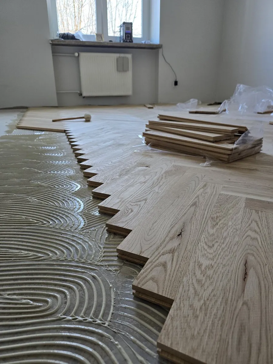 Herringbone Parqet Oak Flooring - Image 1