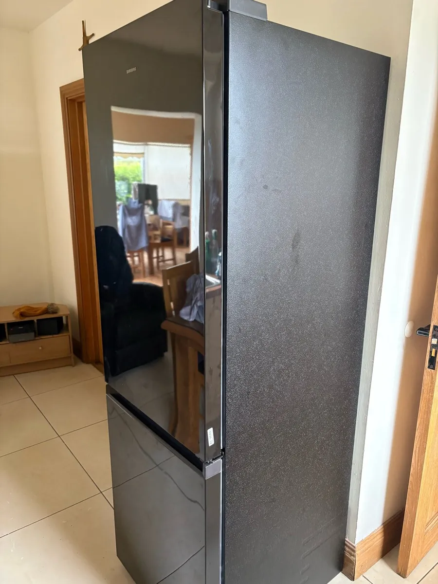 Fridge for sale - Image 3