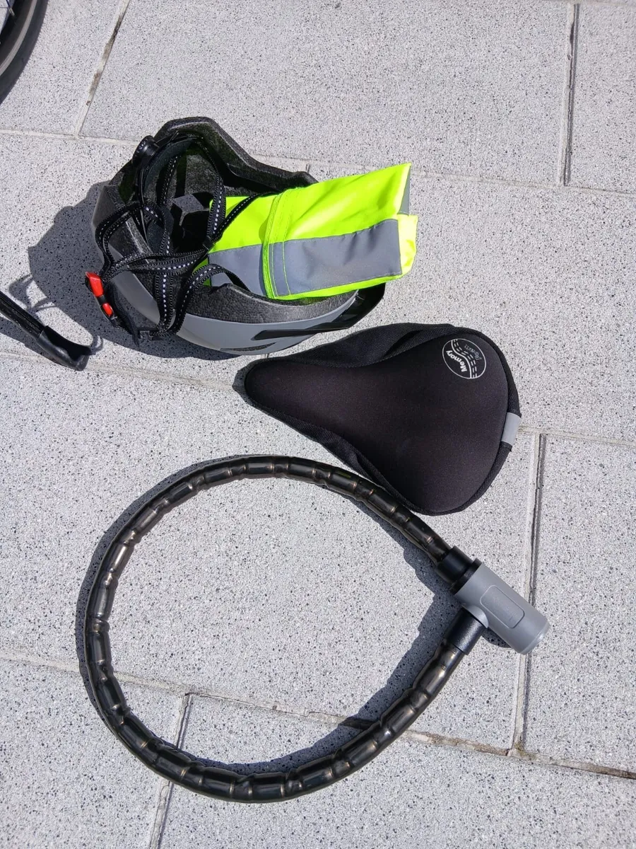 Trek 7.4 FX Hybrid Bike - Image 4