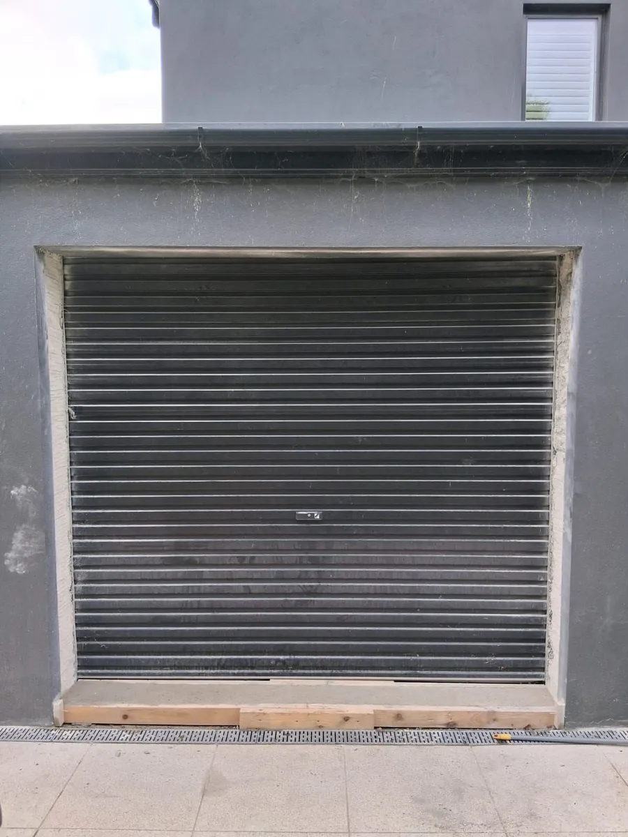 Roller Garage Door - Image 1