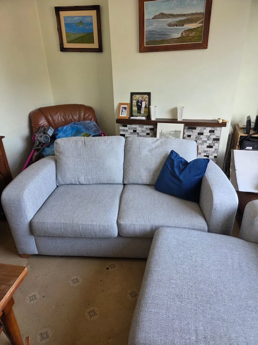 L-shaped sofa + 2 seater - Image 4
