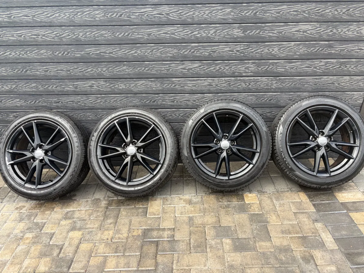 BIG SELECTION VOLKSWAGEN GOLF/CADDY ALLOYS & TYRES - Image 4