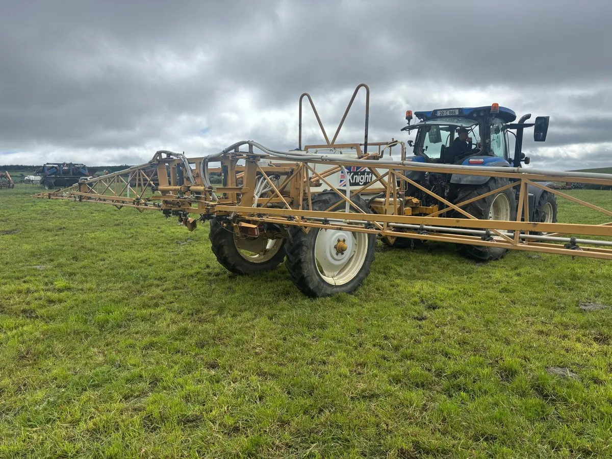 Knight Trailed Sprayer - Image 2