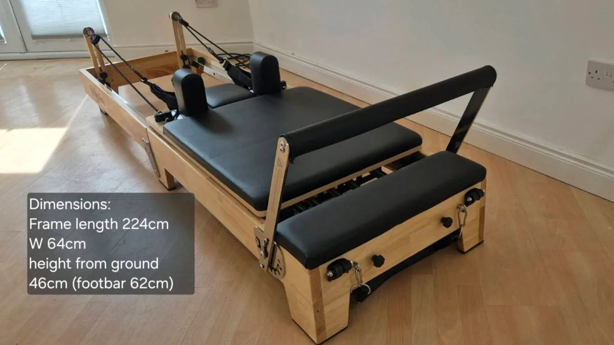 Save €600, like new flexera reformer with 5 accs - Image 2