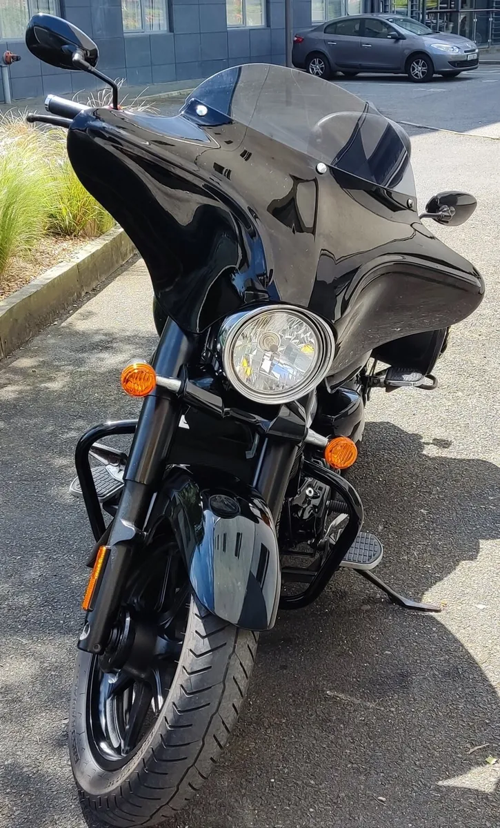 Suzuki Boulevard C90 BOSS (Limited Edition) - Image 2
