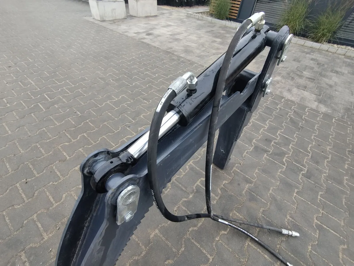 NEW | Hydr. Log grab mounting on frame Euro 8 - Image 2