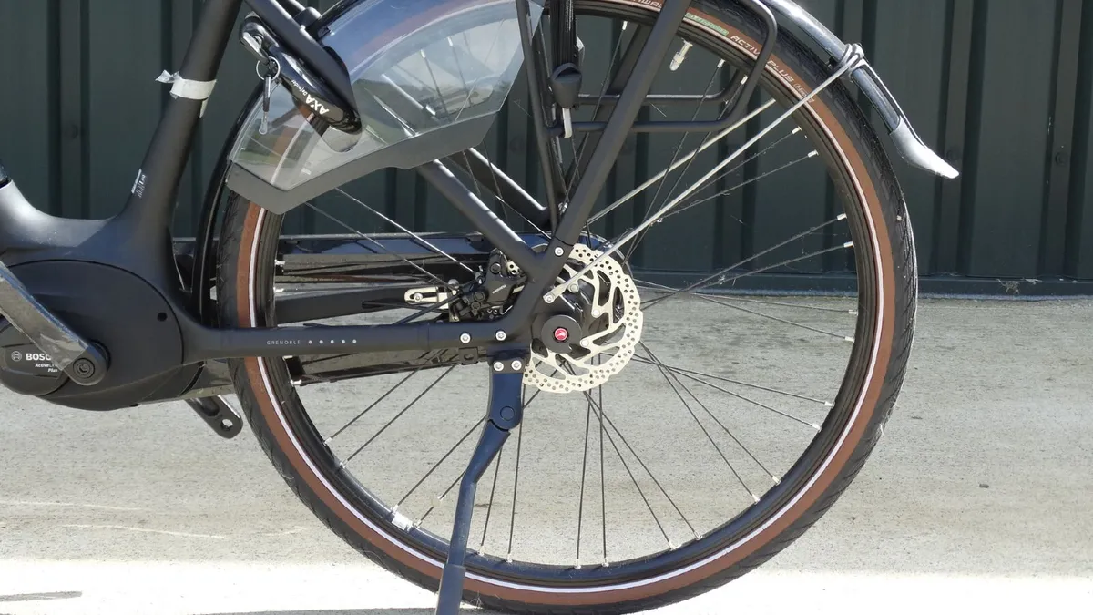 Brand New Gazelle Grenoble C8+ HMB E-Bike - Image 4