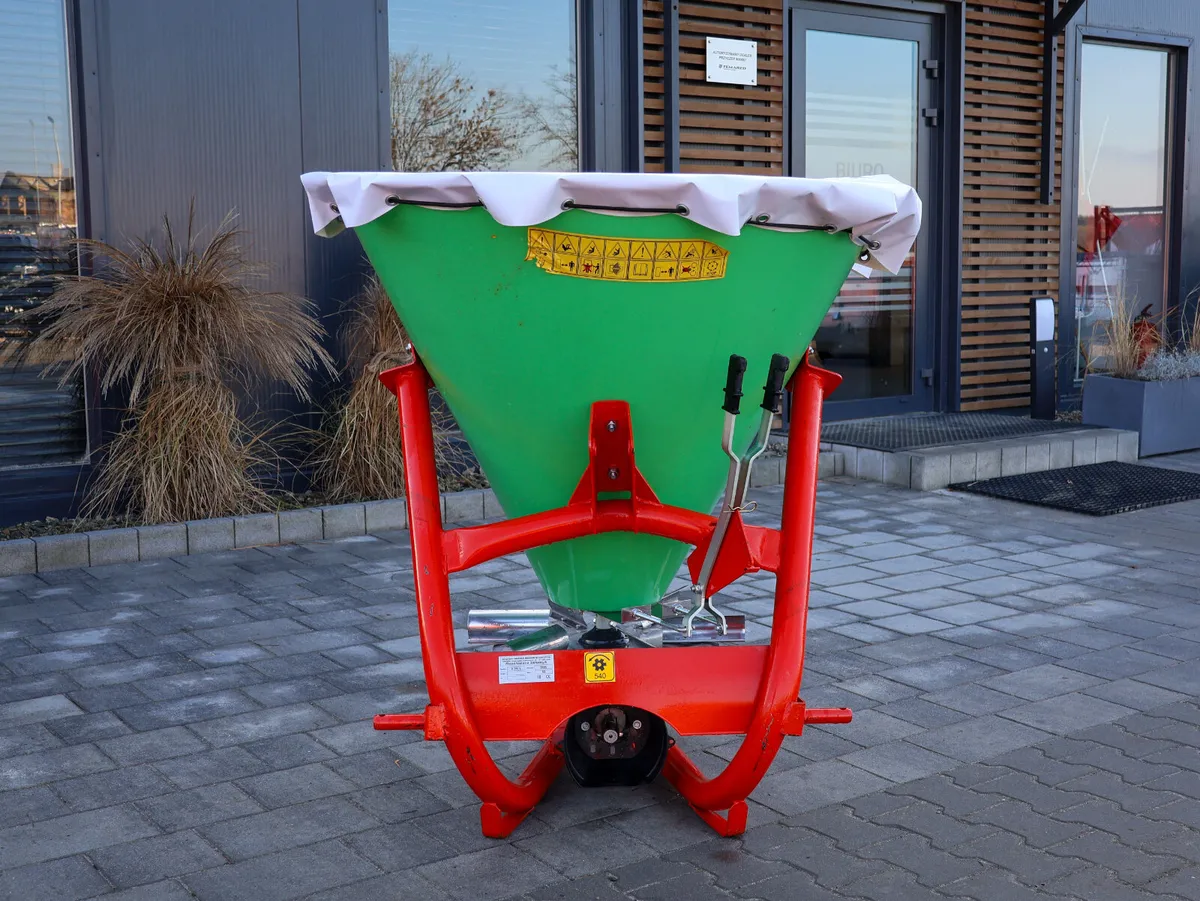 NEW | Fertiliser Spreader from 200 up to over 500L - Image 2