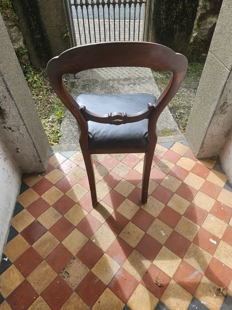 Vintage Chair - Image 3