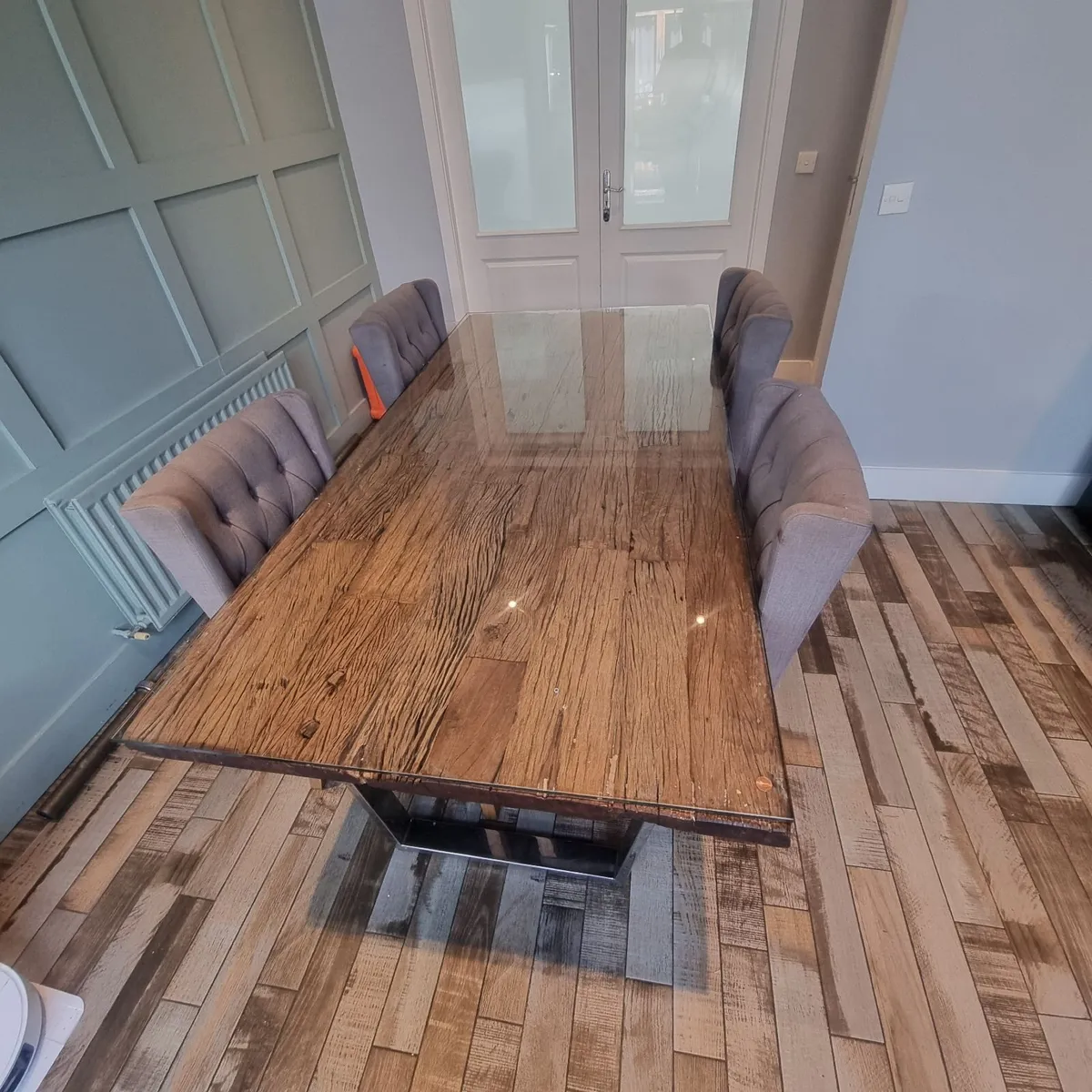 Solid oak kitchen/dining table - Image 2