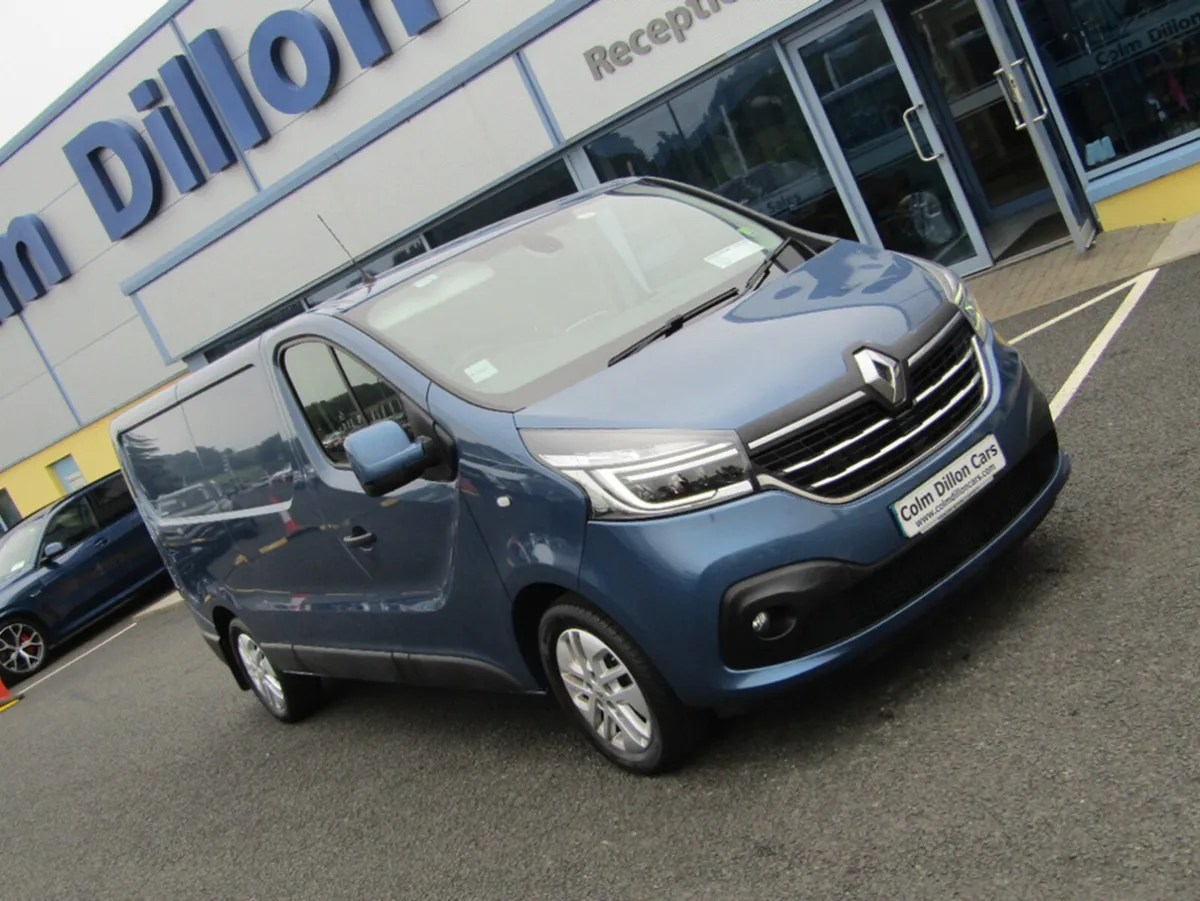 Renault Trafic LL30 ENERGY DCI 145 EDC SPORT - Image 2