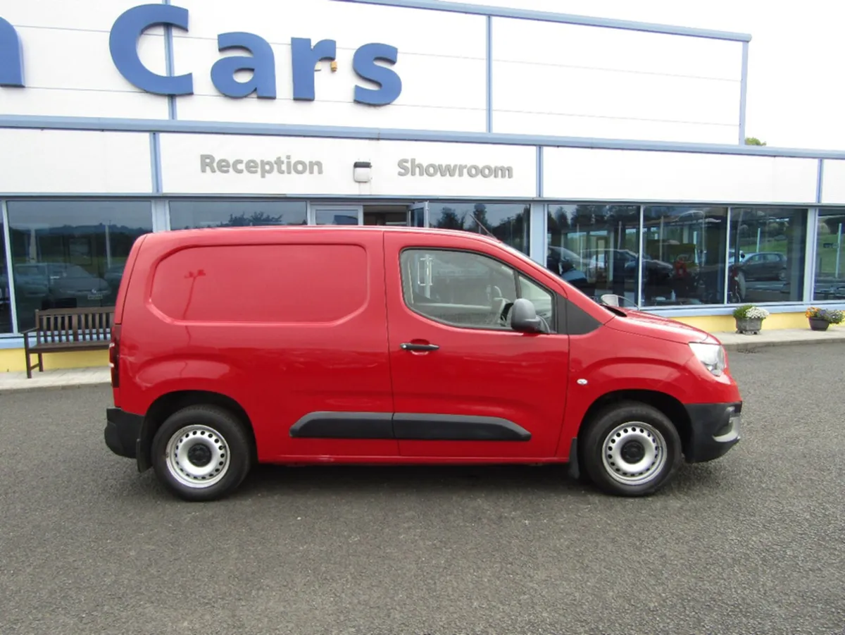 Opel Combo CARGO L1H1 75PS 5DR - Image 3
