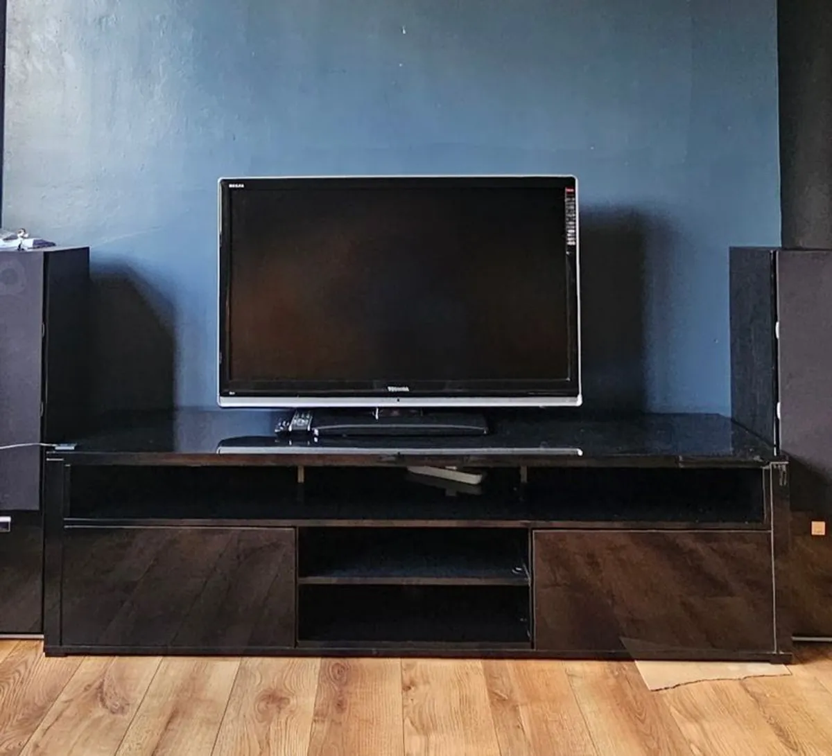 TV Entertainment Unit
