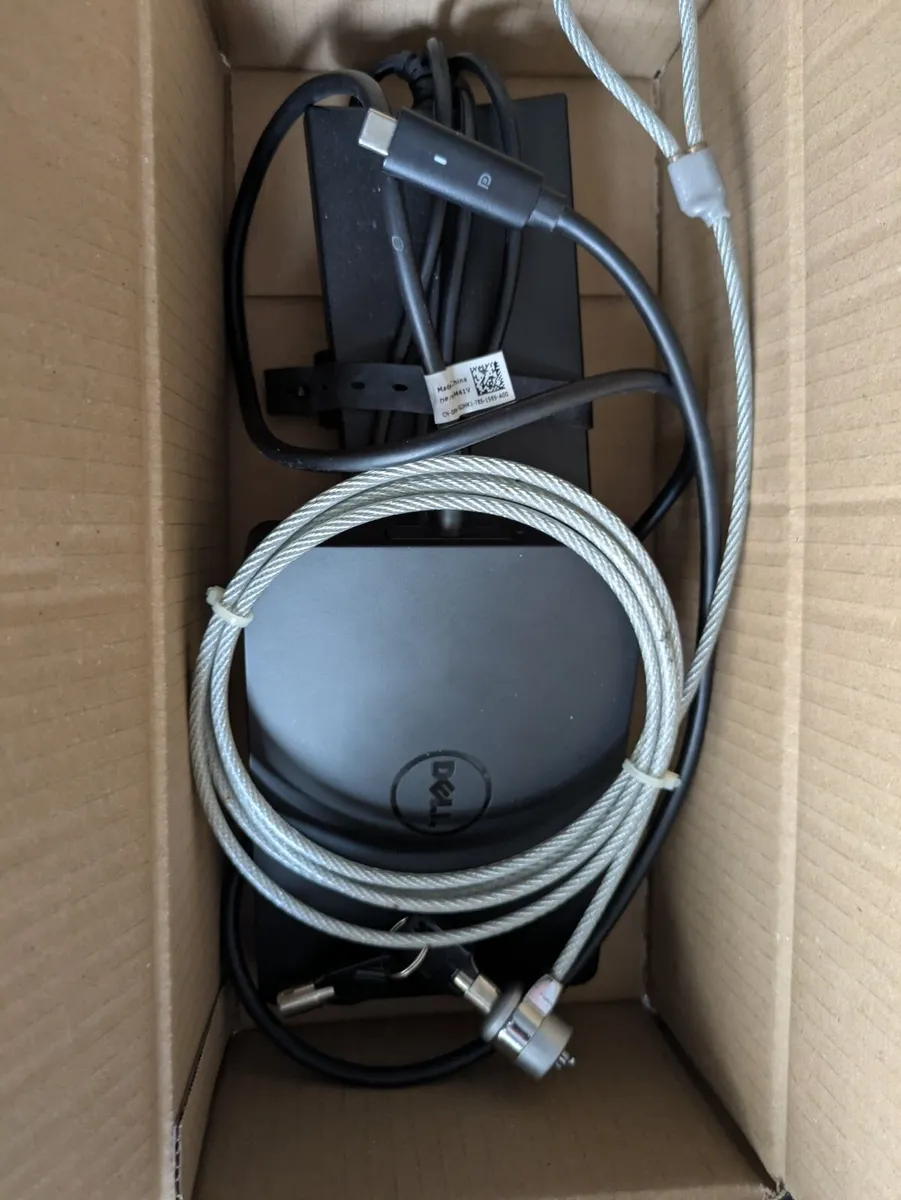 Dell docking station, 130W PSU and security cable - Image 1