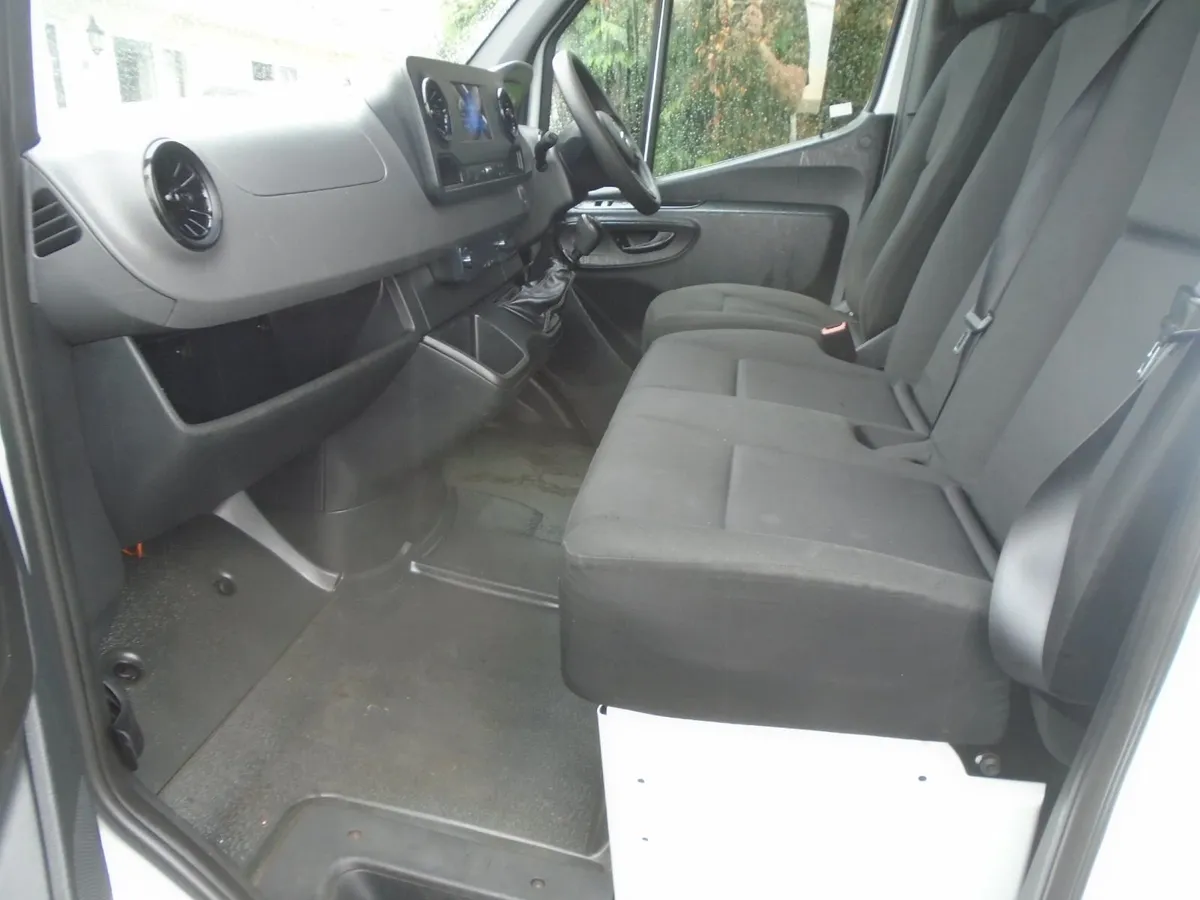 2019 Mercedes-Benz Sprinter 314CDI MWB HR RWD - Image 4