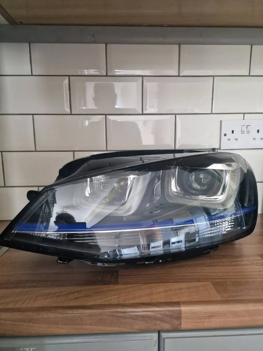 Front headlight for golf gte - Image 2