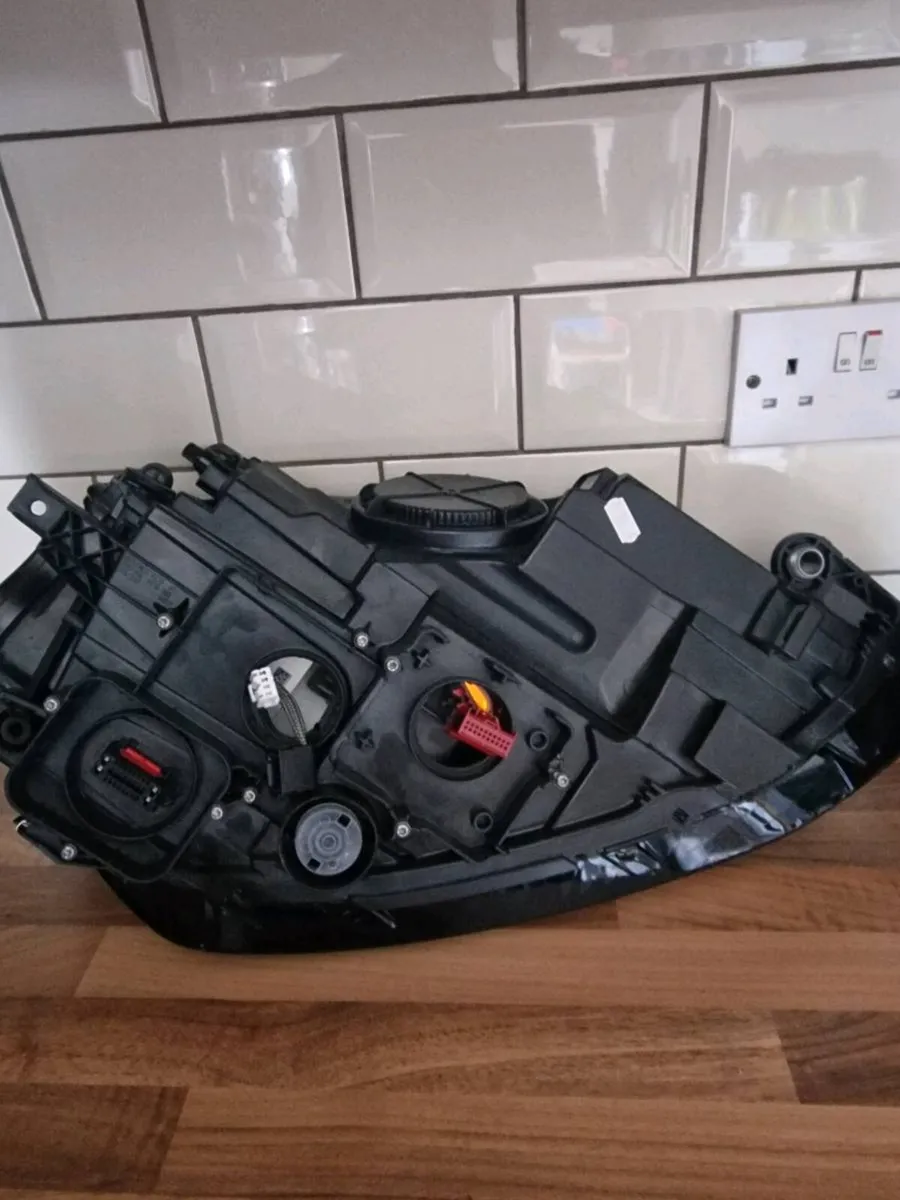 Front headlight for golf gte - Image 3