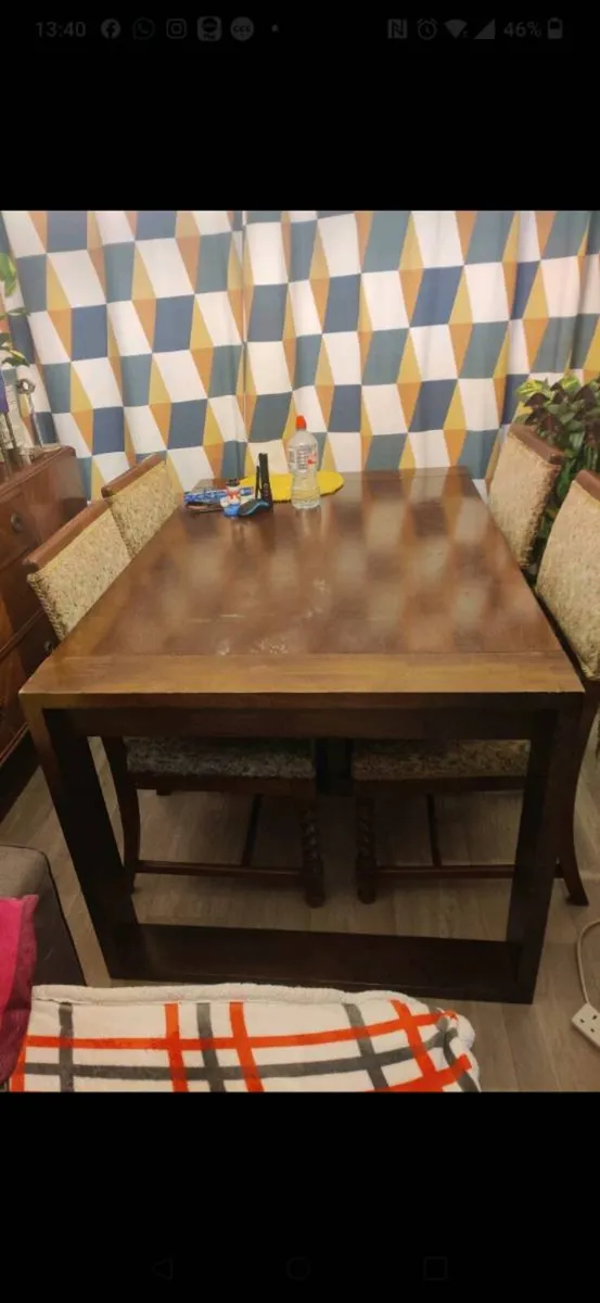 QUICK SALE- Wooden table +/- chairs - Image 4