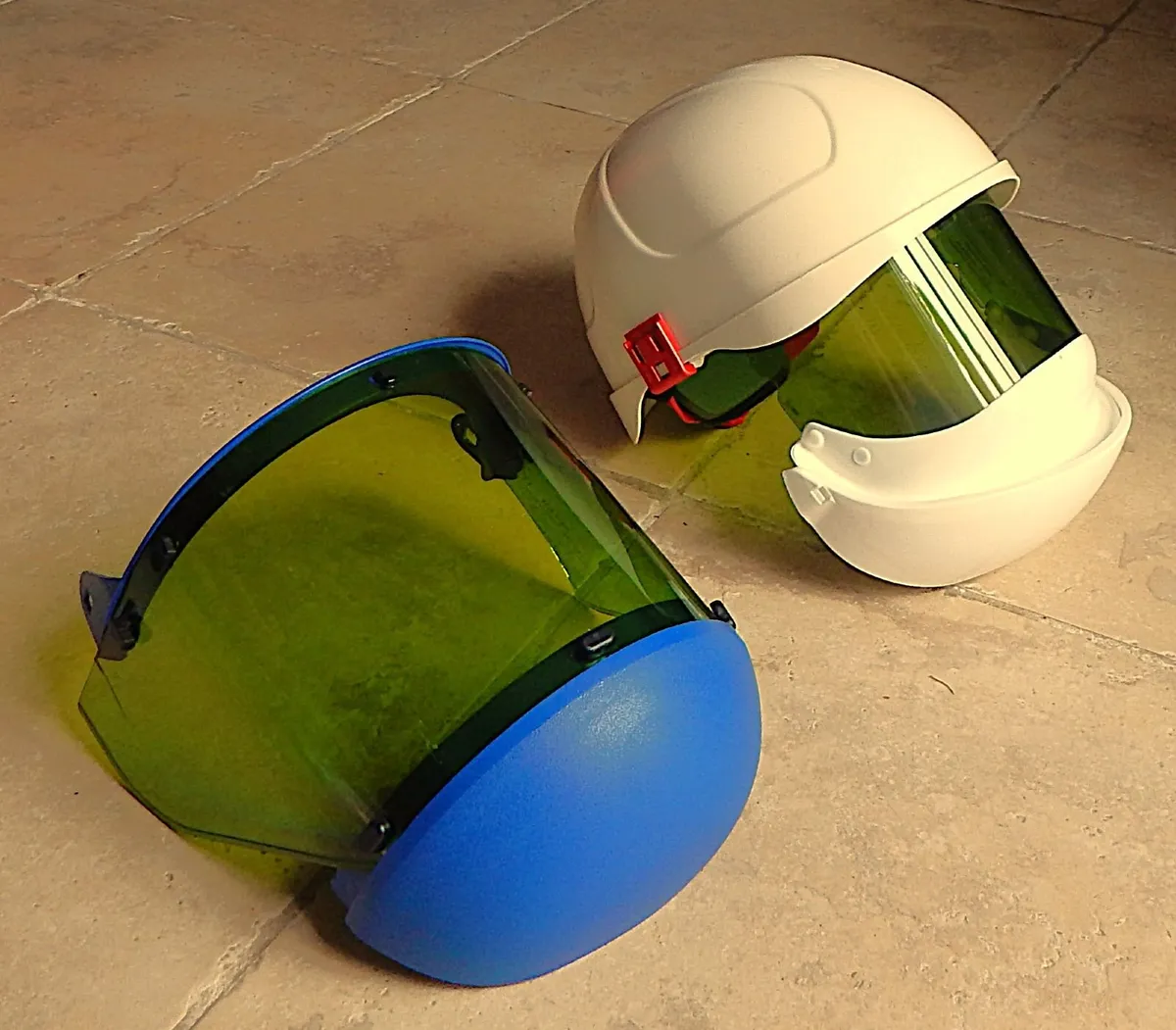 SECRA-2 Electrically Insulating Safety Helmet - Image 1