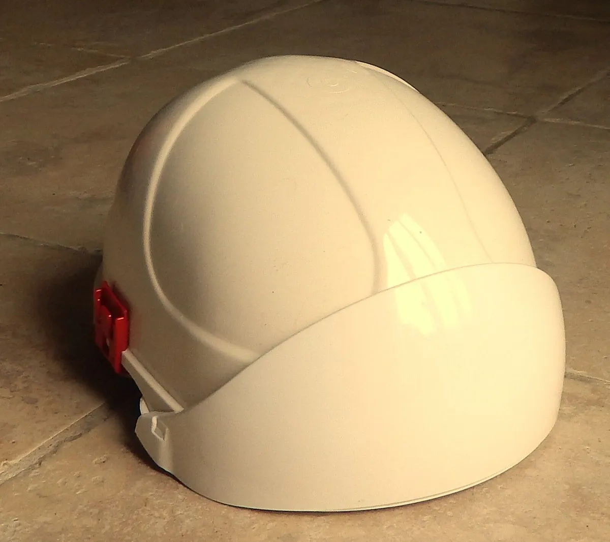 SECRA-2 Electrically Insulating Safety Helmet - Image 4
