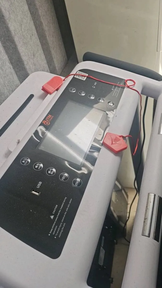 Treadmill - Image 1