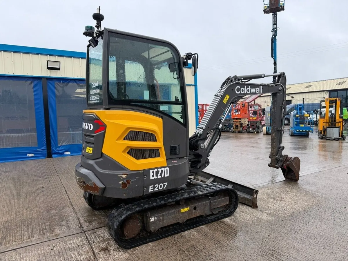 2023-VOLVO EC27D 2.7 TON MINI DIGGER - Image 4