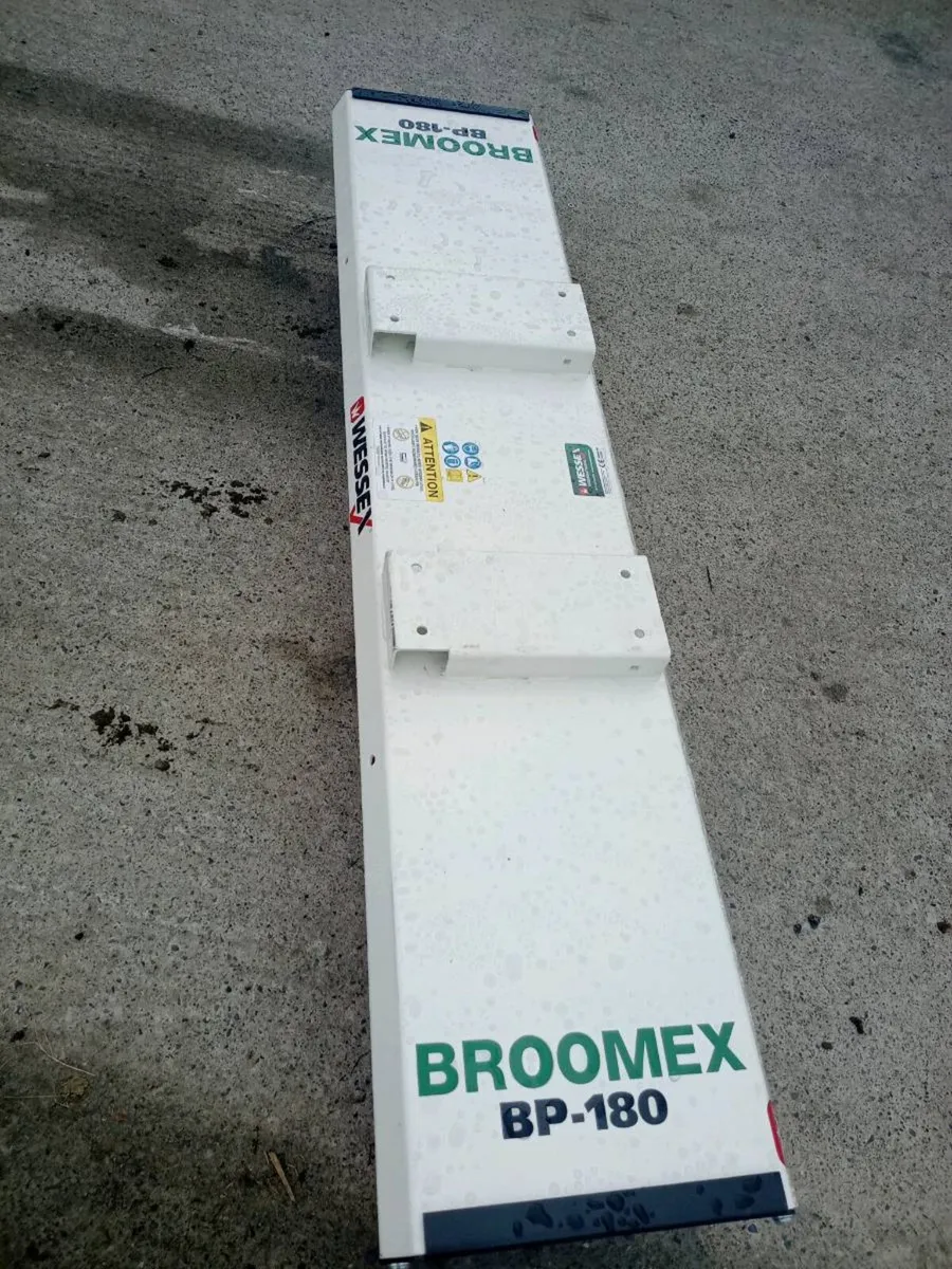 Wessex sweeper brush - Image 1