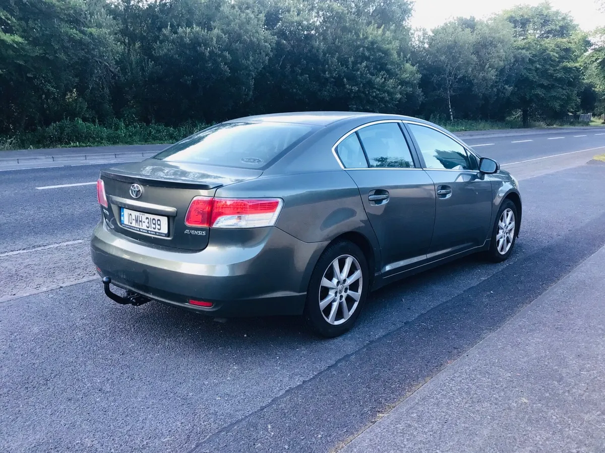 2010 Toyota Avensis - Image 4