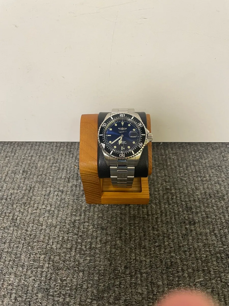 Invicta Pro Divers Watch - Image 1