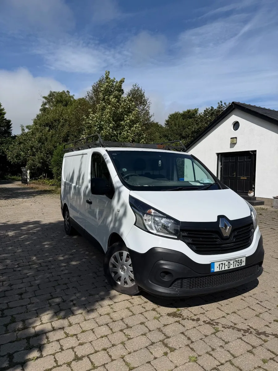 Renault Trafic 2017 - Image 1