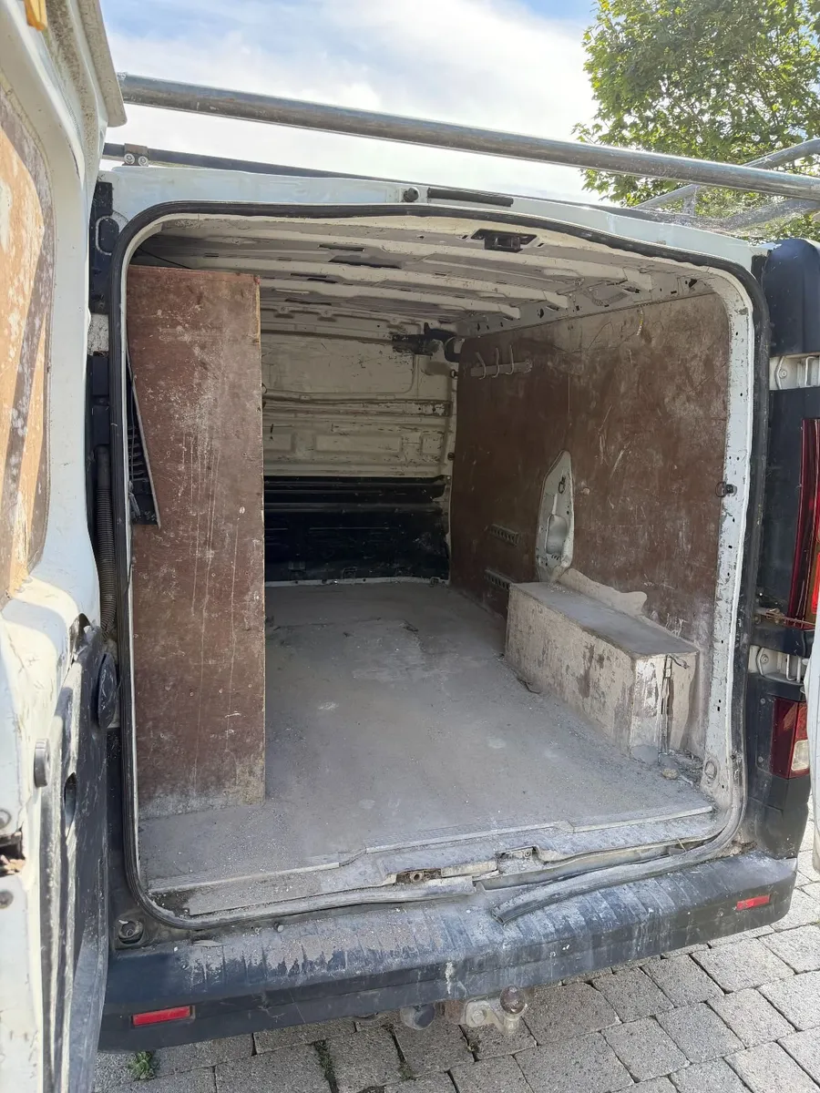 Renault Trafic 2017 - Image 4