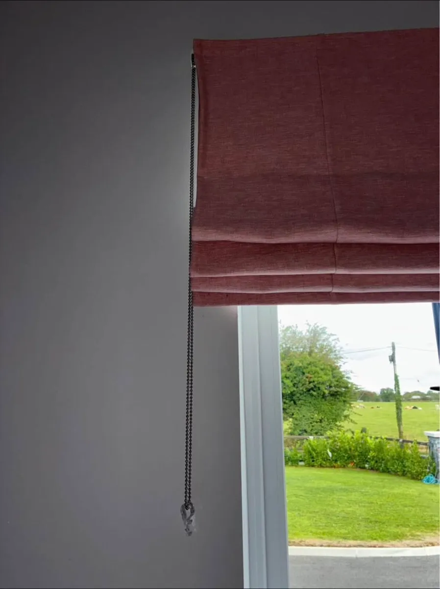 Blush Pink Roman Blind - Image 3