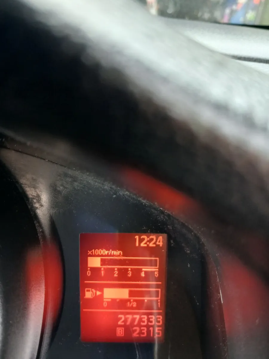 Nissan NV200 2011 tested 12/26 - Image 4