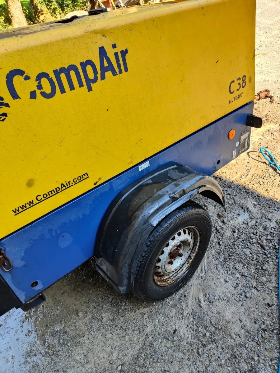 Compair compressor - Image 1