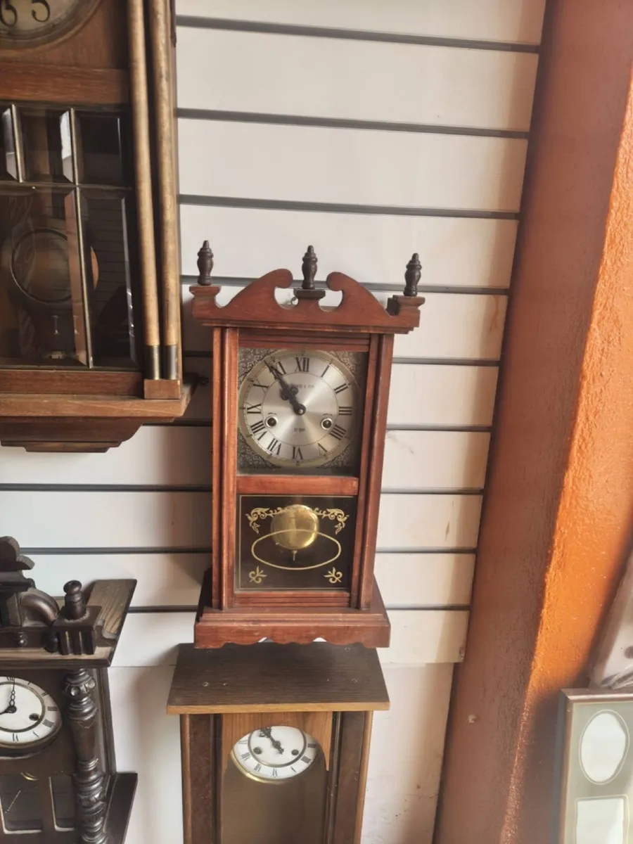 Glassfront Wall Clock