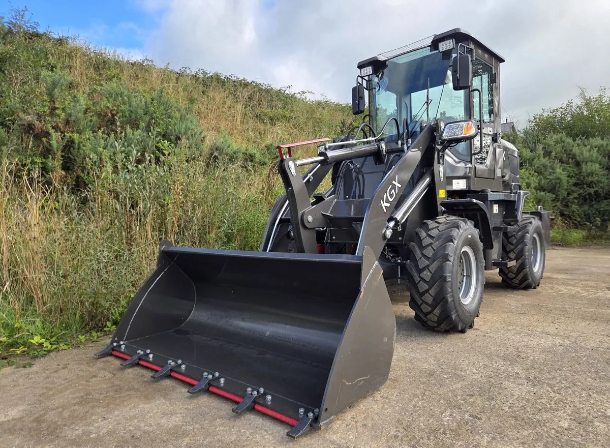 NEW KGX K832 Front Loading Shovel Wheeled Loader! - Image 1