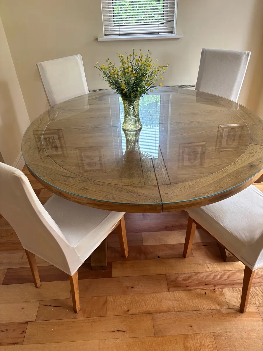 Dinigh Chairs - Image 1