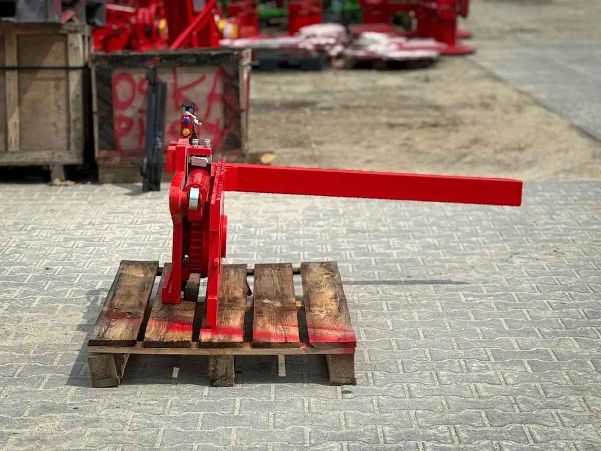 NEW | Forklift Box Rotator ISO2 for Pallets - Image 3