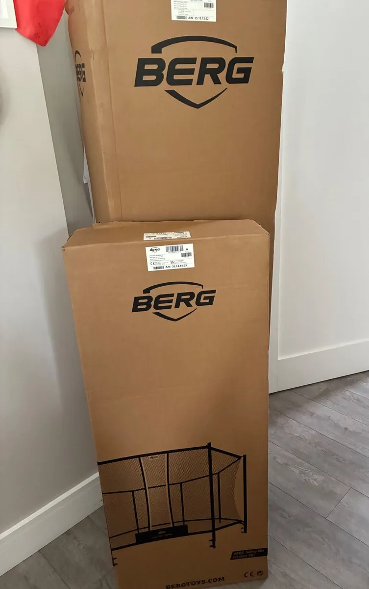 Berg 12.5ft, Brand New- Never Used -€769 receipt - Image 3
