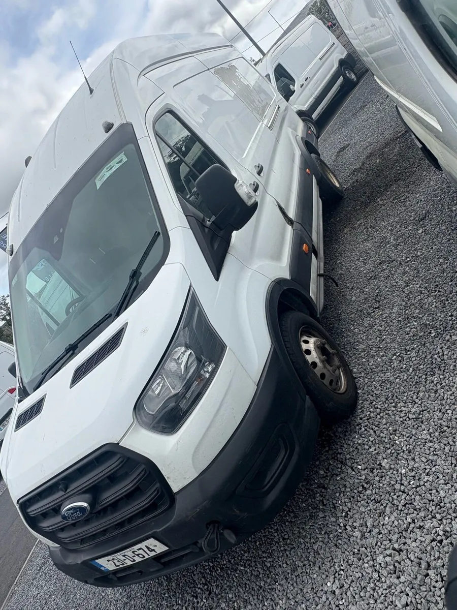 2023 ford transit jumbo twin wheel starting drivin - Image 4