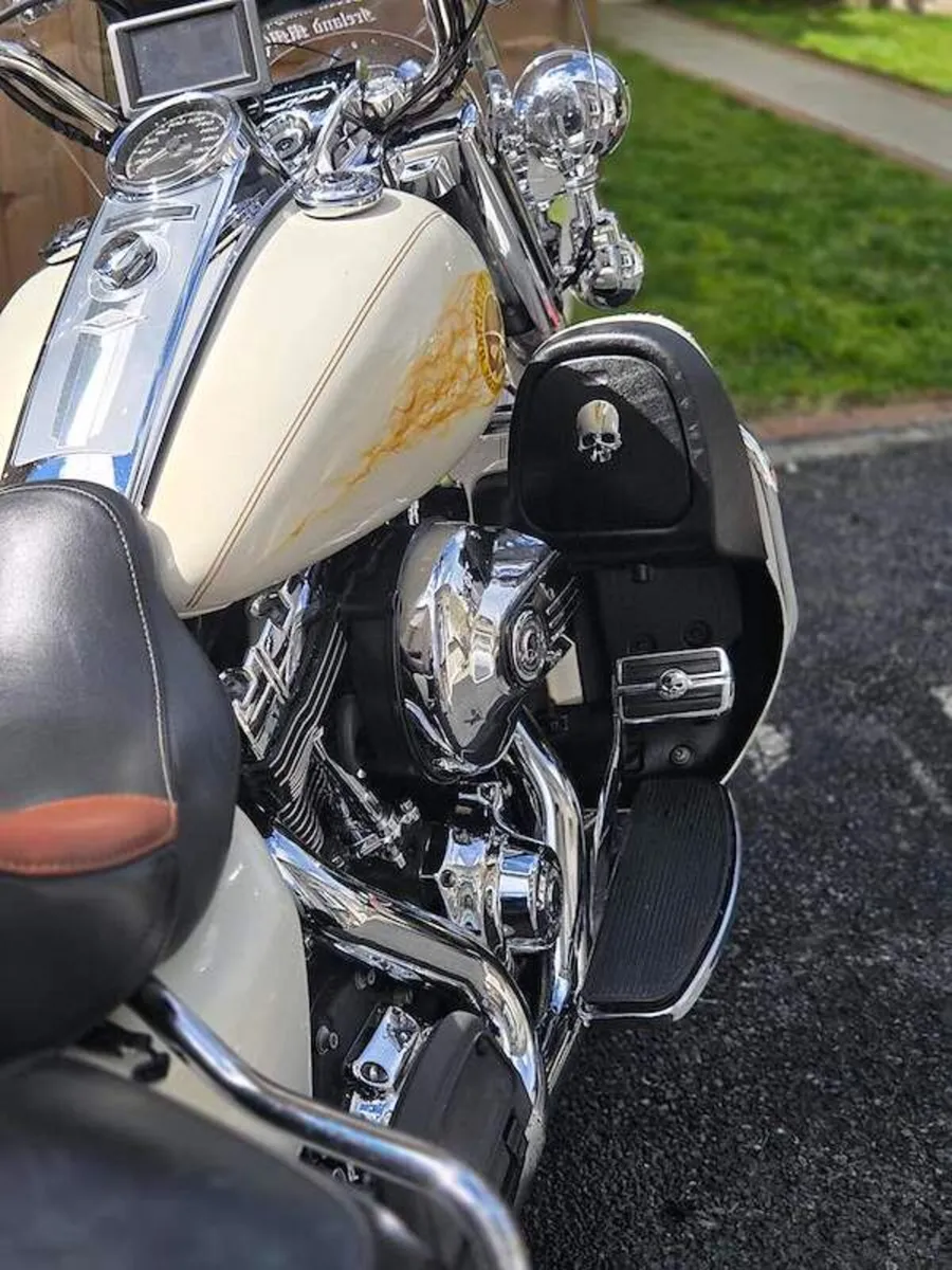 HARLEY DAVIDSON Other 2015 - Image 1