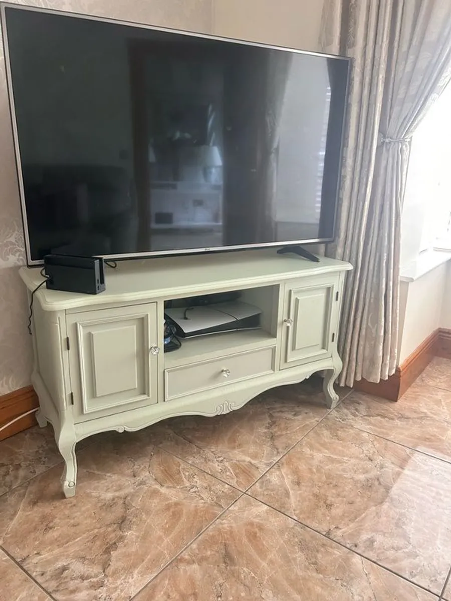 tv stand - Image 1