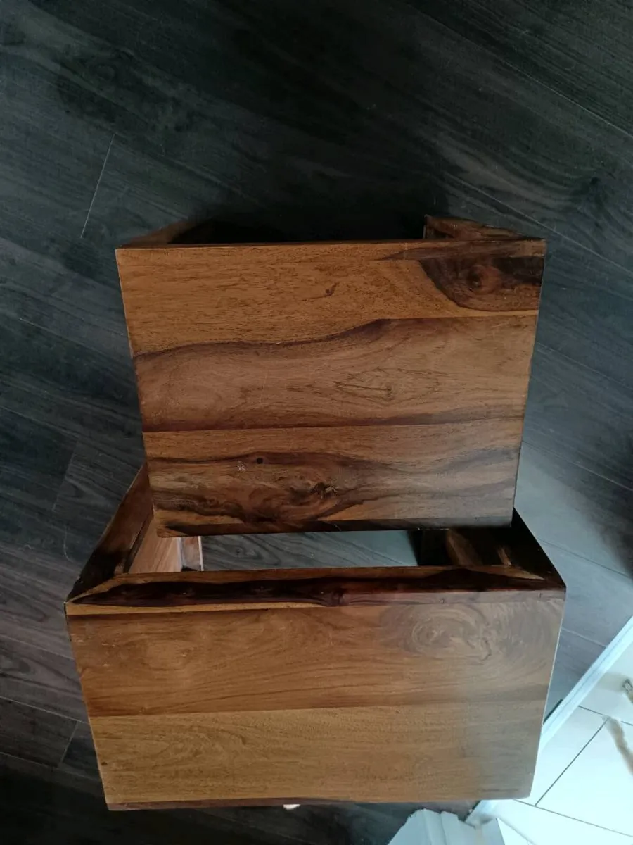 Nest of tables - Image 2