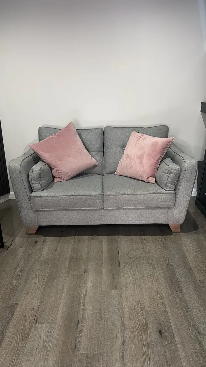 3/2 sofa - Image 1