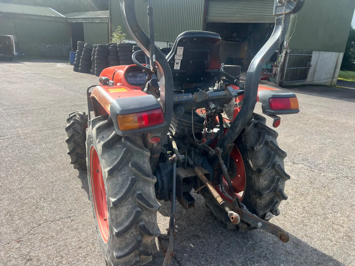 Kubota L1361 - Image 4